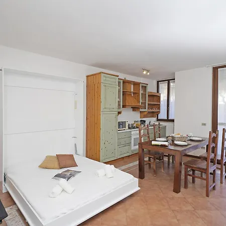 Villaggio Dei Fiori Fiordaliso - Gardagate Apartment *
